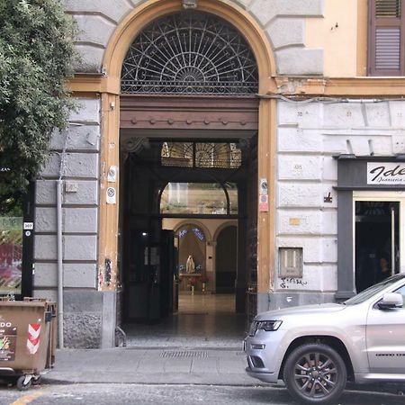 B&B Le Porte Di Napoli Nápoles Exterior foto