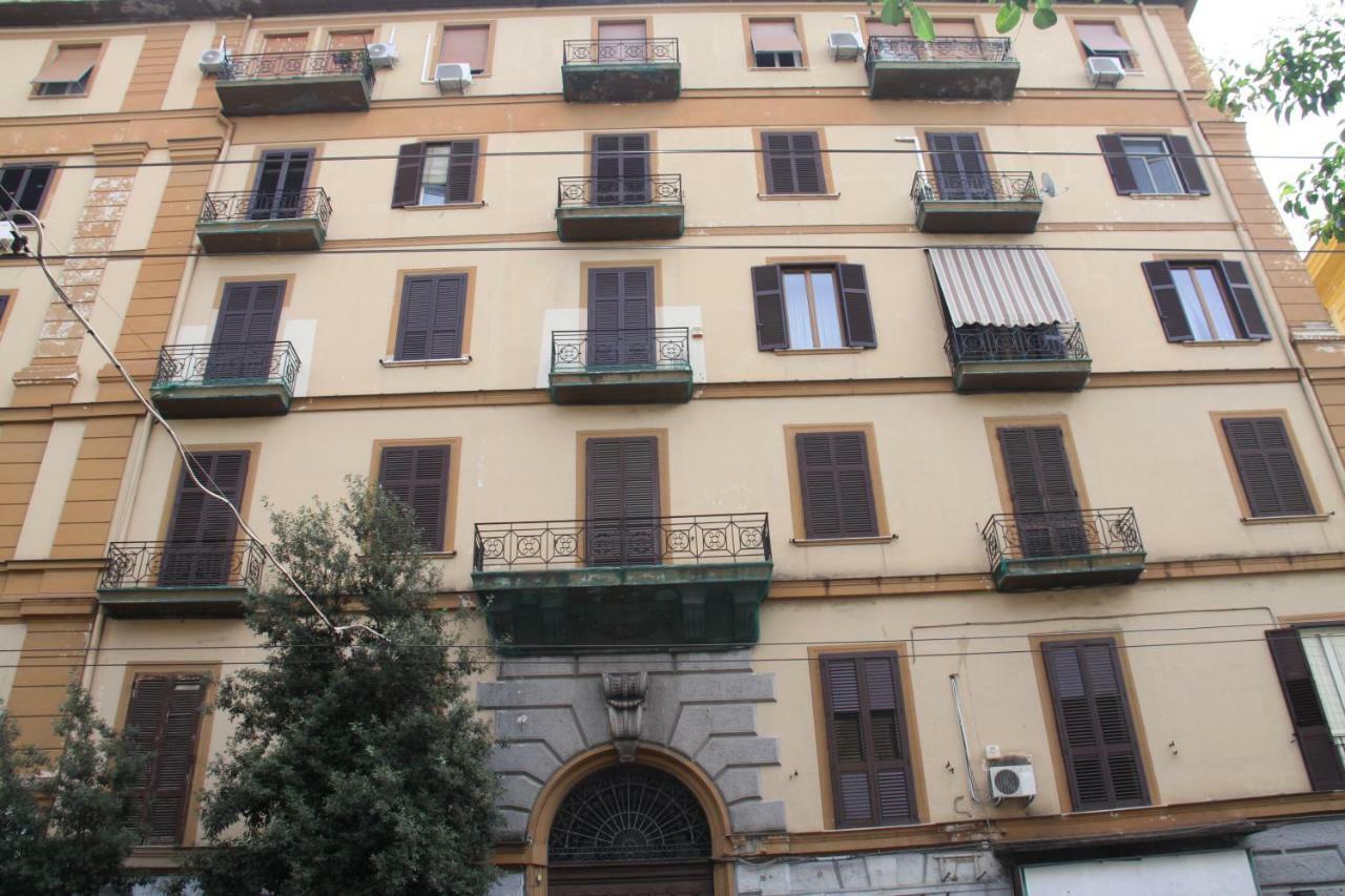 B&B Le Porte Di Napoli Nápoles Exterior foto