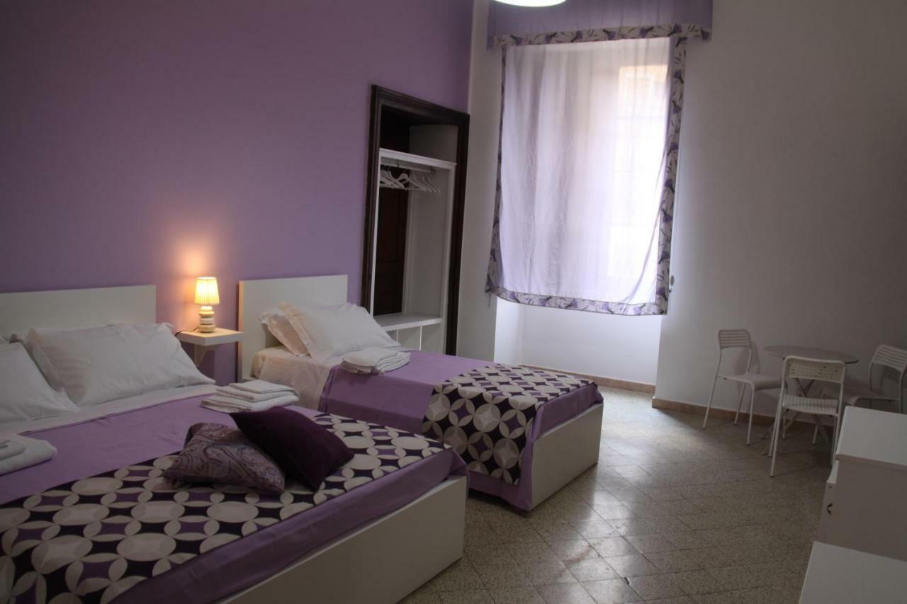 B&B Le Porte Di Napoli Nápoles Exterior foto