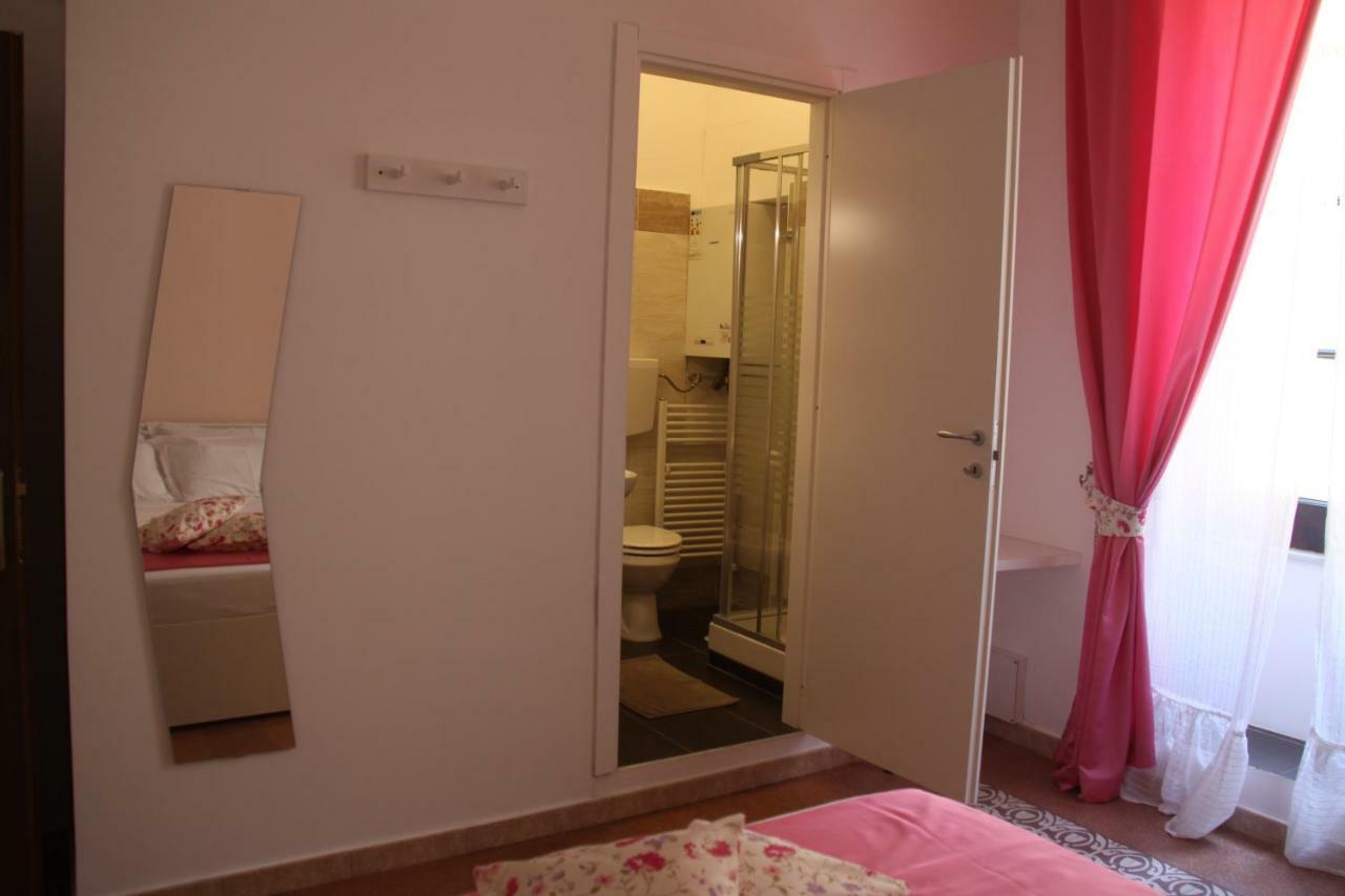 B&B Le Porte Di Napoli Nápoles Exterior foto
